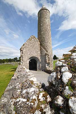 Irland Clonmacnoise-006